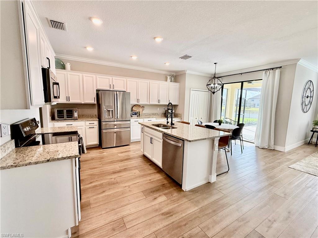 3302 Pasadena CT