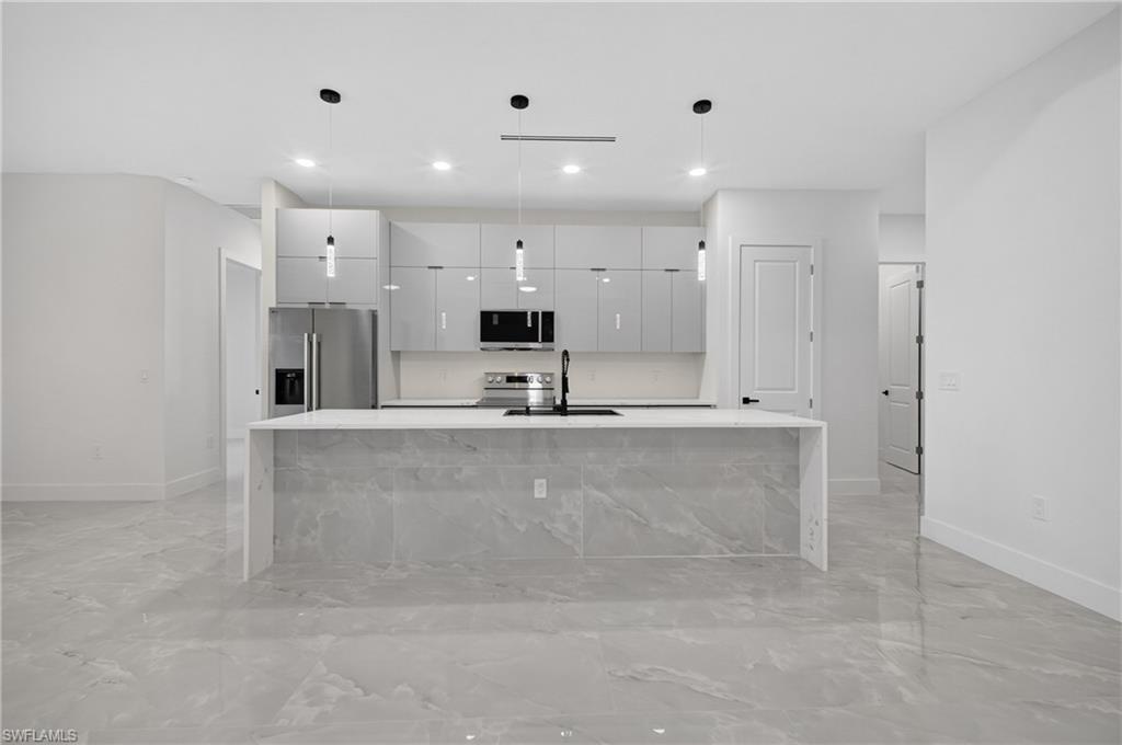 1335 RAZORBILL LN