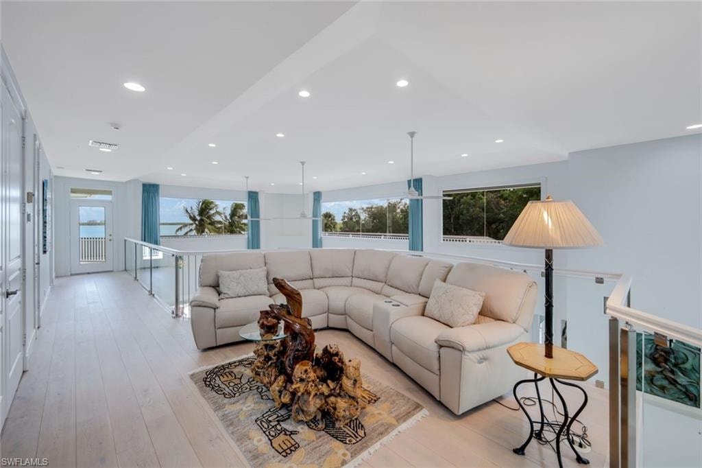 831 Caxambas DR photo 10