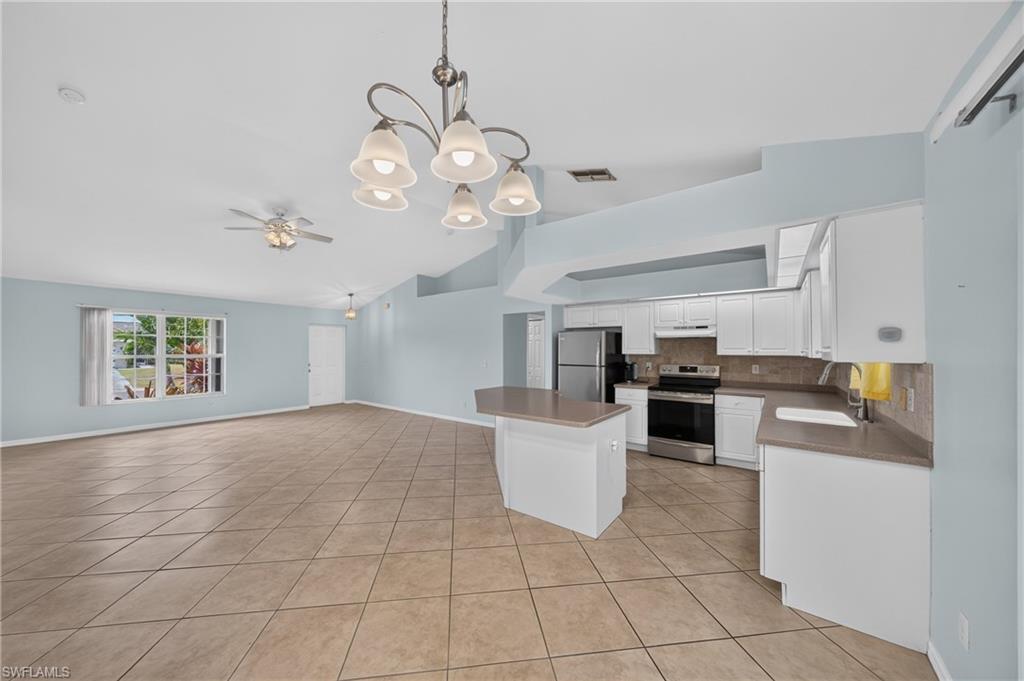 1709 SW 15th PL photo 13