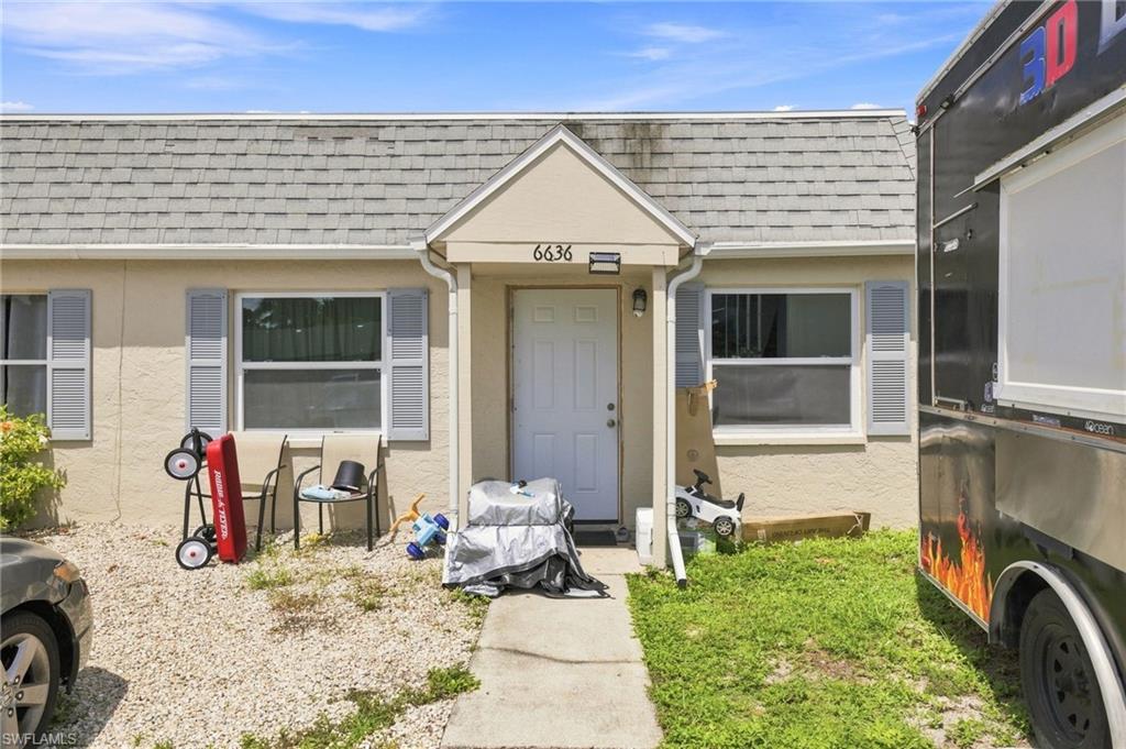 6636-6640 Warwick CIR photo 12