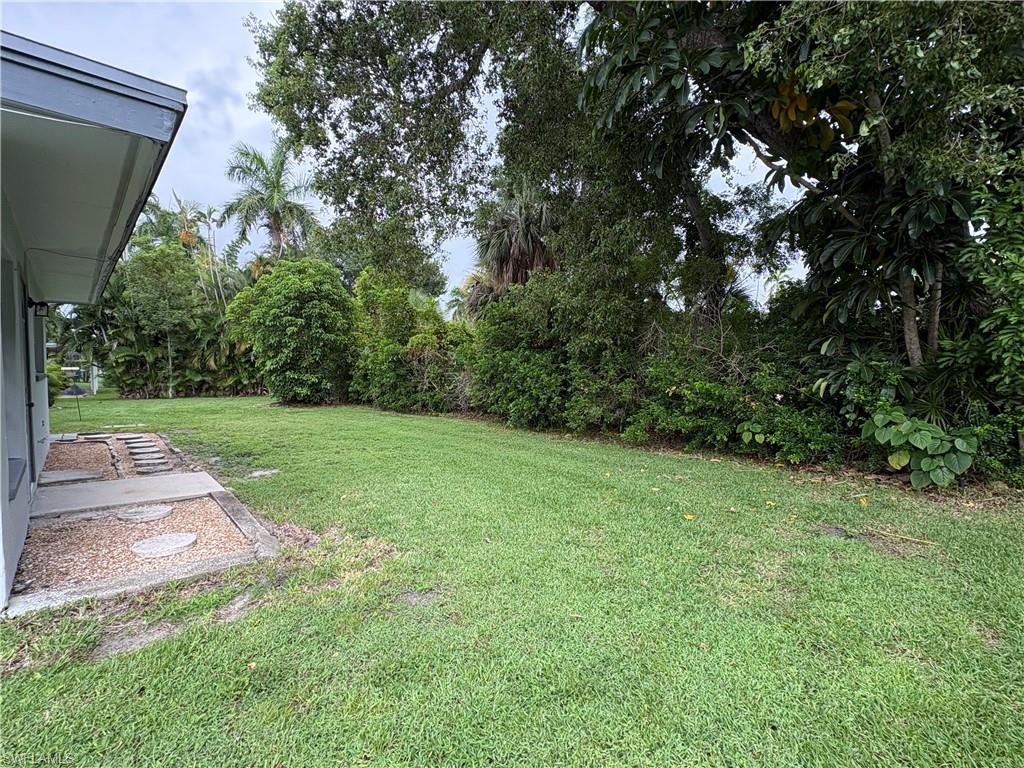 5661 Eichen CIR E photo 22