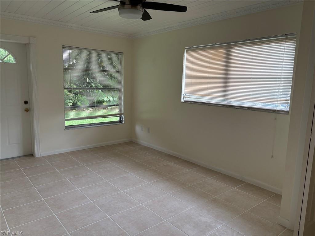 5661 Eichen CIR E photo 15