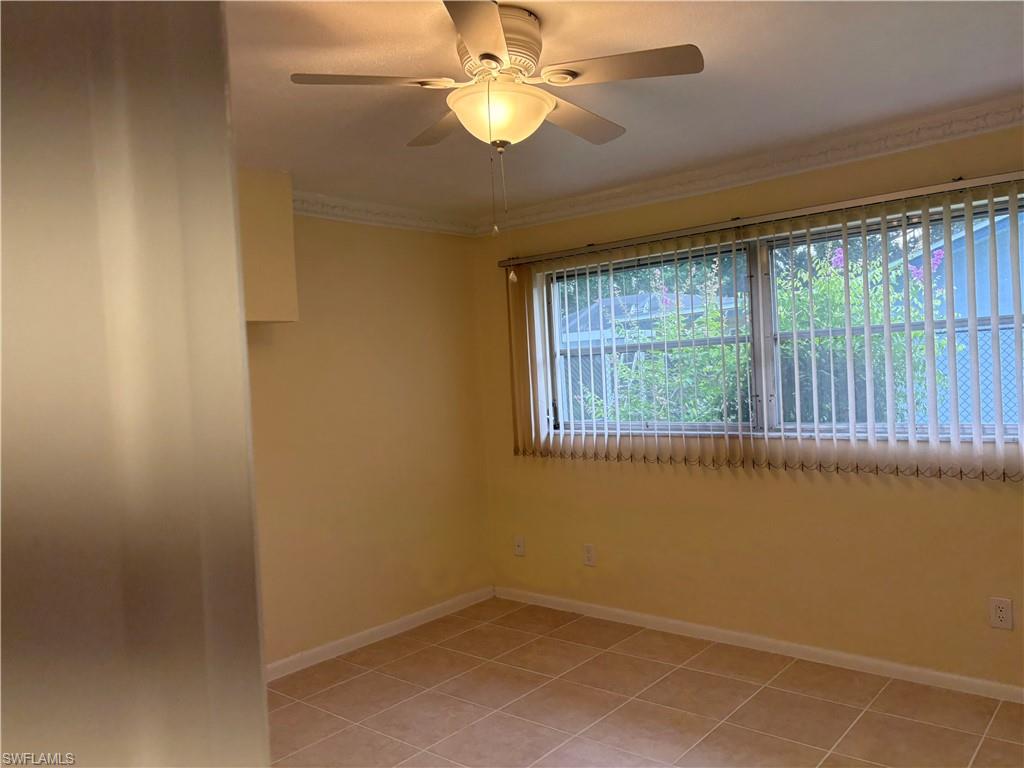 5661 Eichen CIR E photo 12