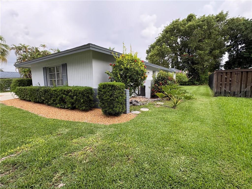 5661 Eichen CIR E photo 21
