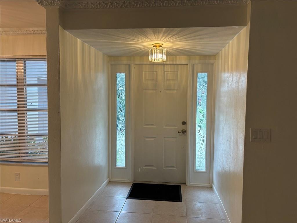 5661 Eichen CIR E