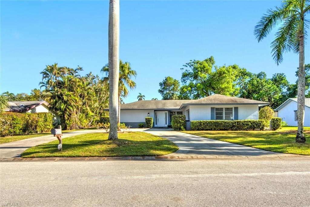 5661 Eichen CIR E