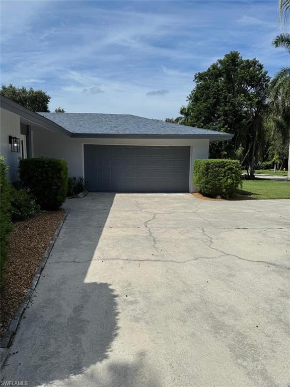 5661 Eichen CIR E photo 29