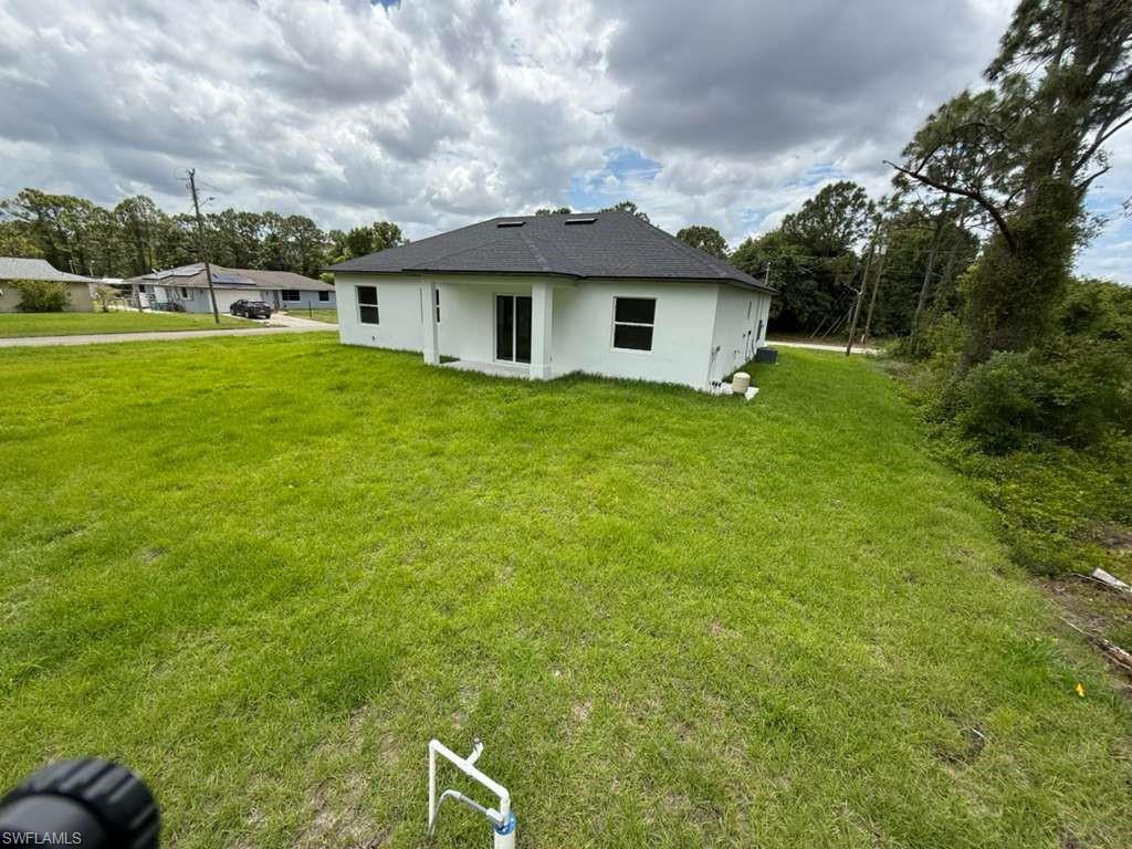 723 Epps Brown ST E photo 37