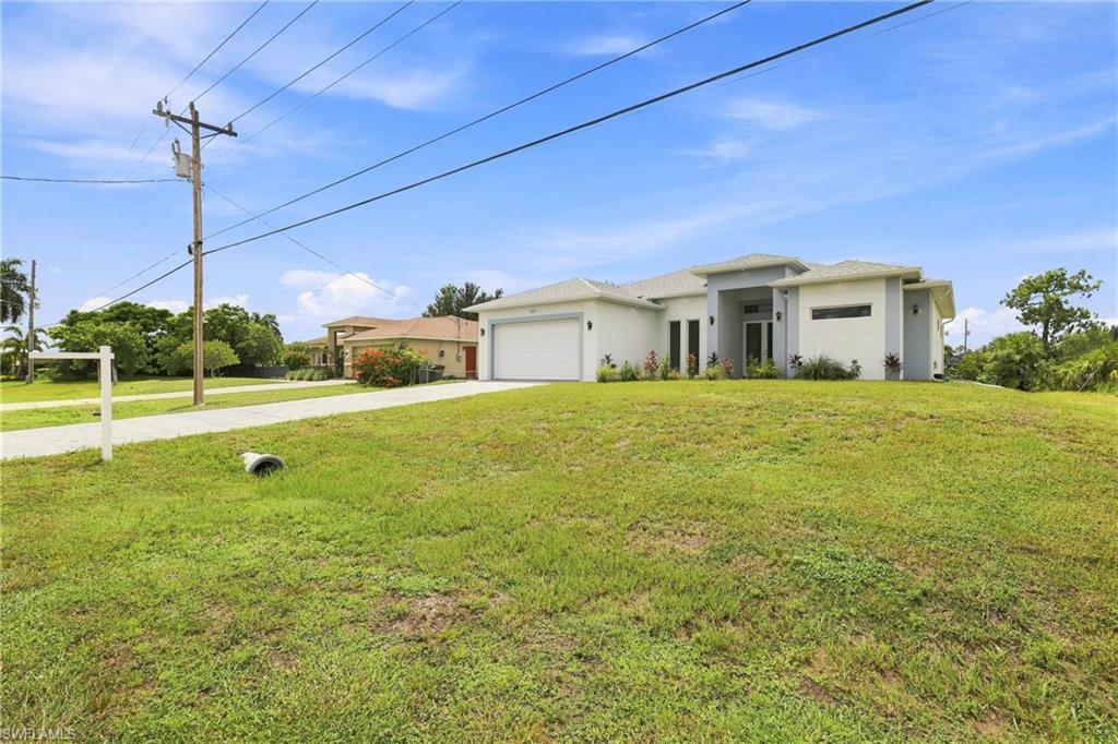 1120 32nd LN