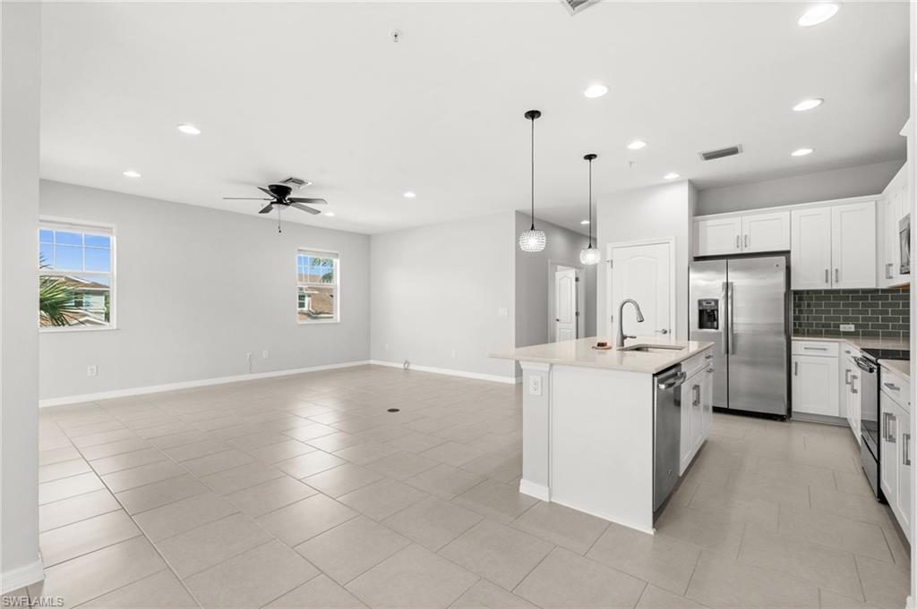 2344 Sheen LN 308 photo 23