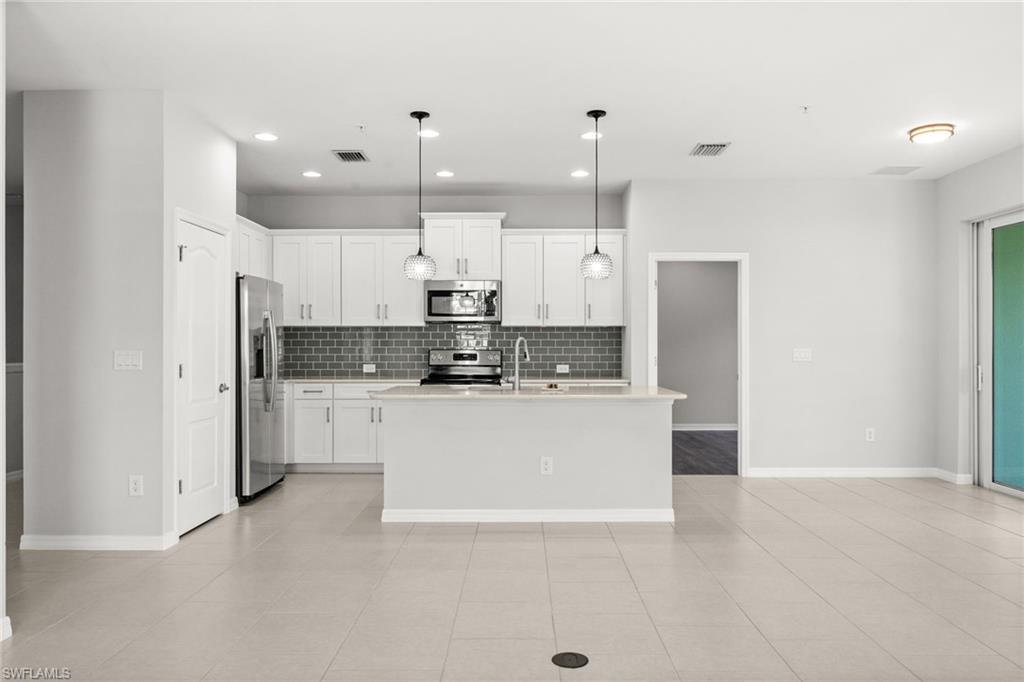 2344 Sheen LN 308 photo 15