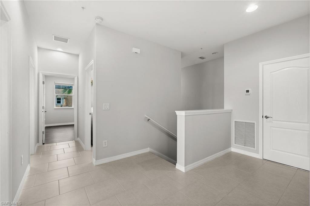 2344 Sheen LN 308 photo 8
