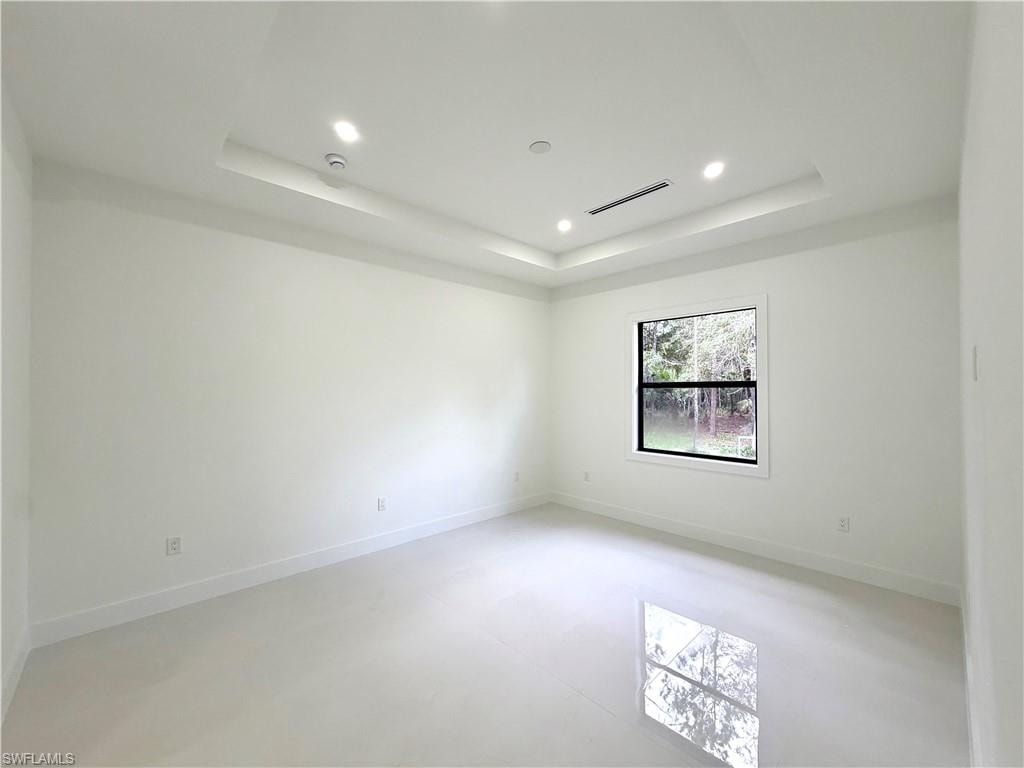 2514 56th AVE NE photo 9