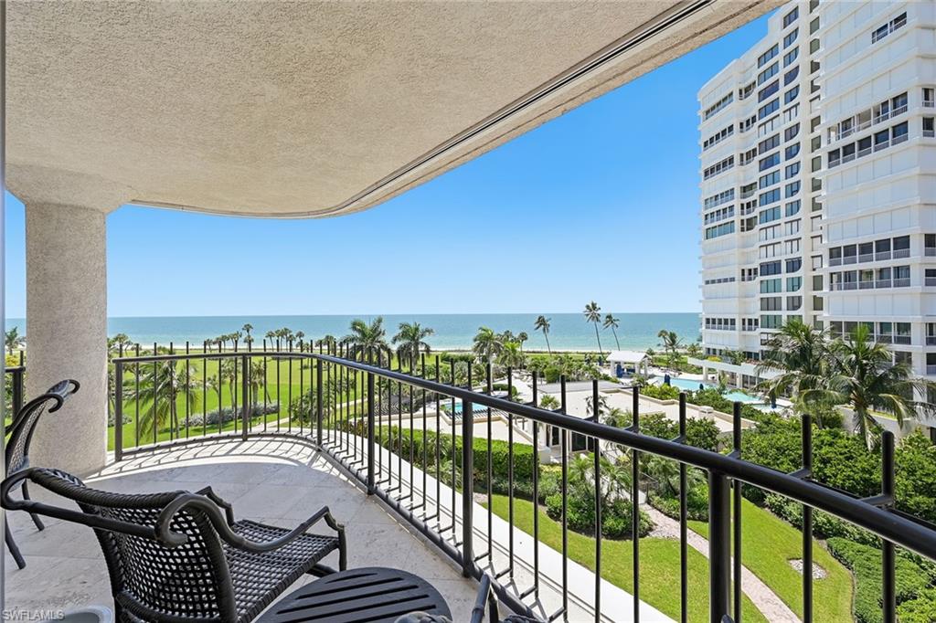 Wrap-Around Balcony
