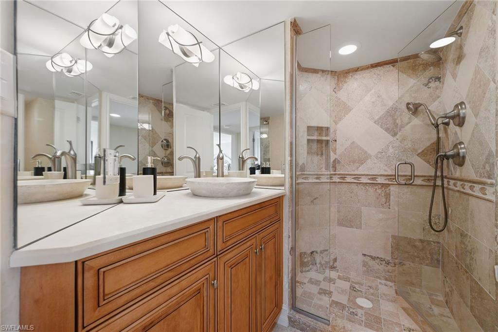 3rd Full Bathroom near Den