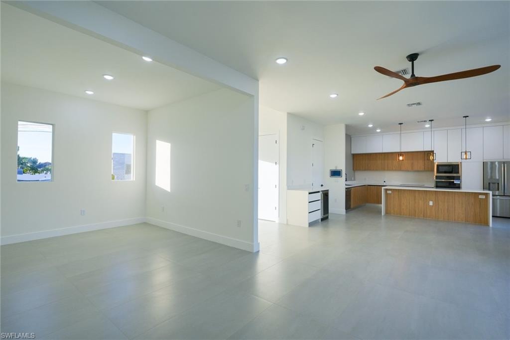 5 SW 26th PL photo 13