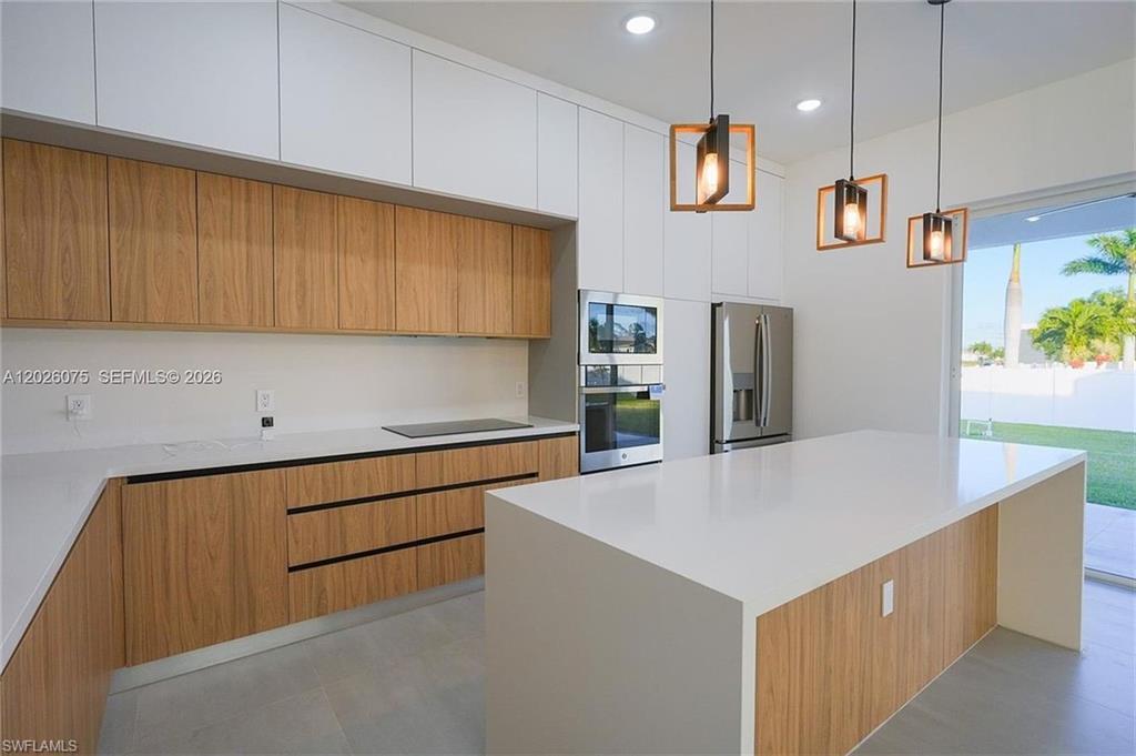 5 SW 26th PL