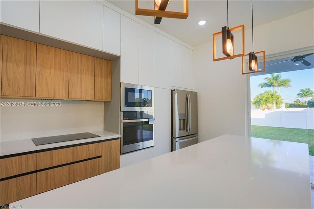 5 SW 26th PL