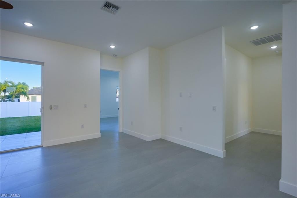 5 SW 26th PL photo 15