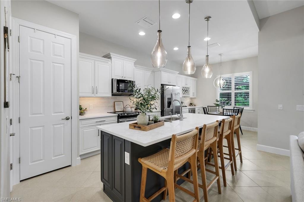 9263 Fieldstone LN photo 10