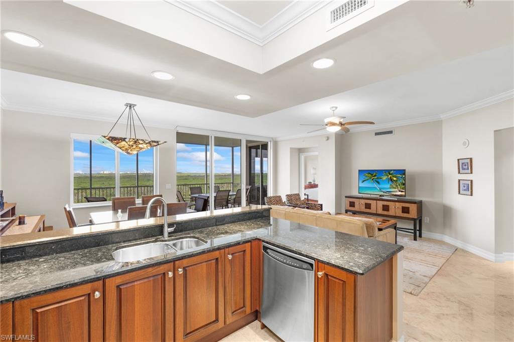 4761 West Bay BLVD 602