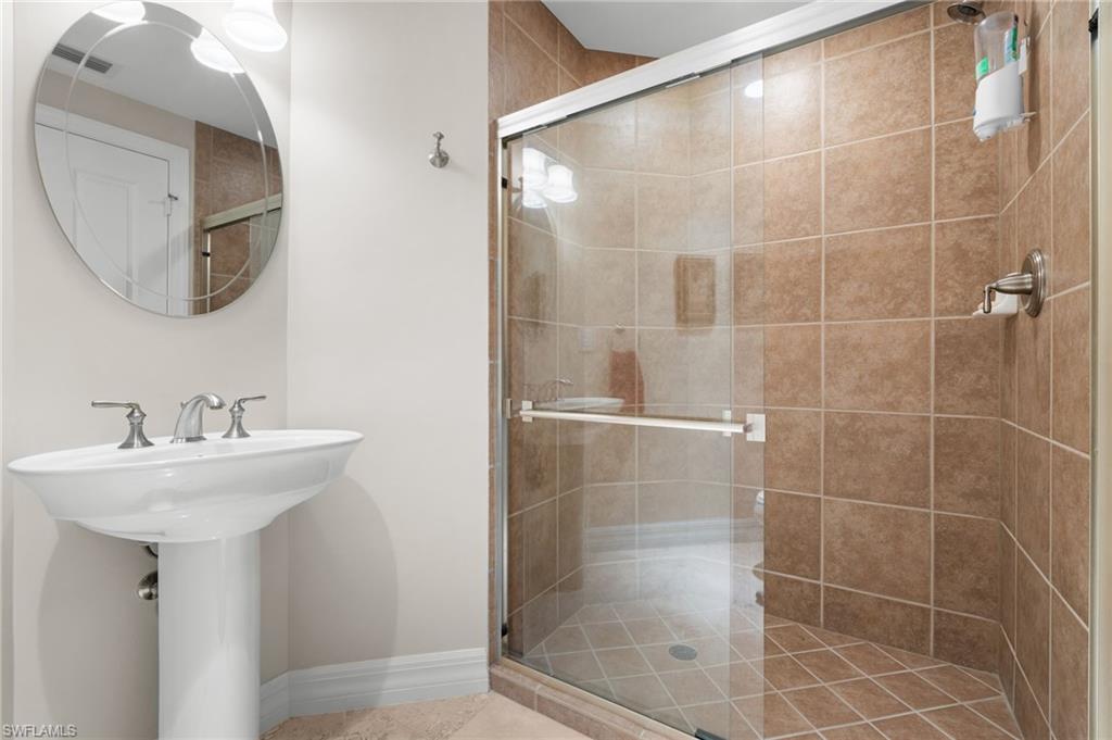 4761 West Bay BLVD 602 photo 19