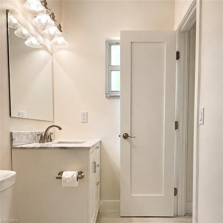 225 Georgetown BLVD 25 photo 7
