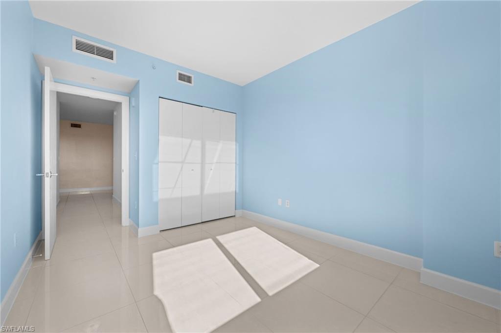 3000 Oasis Grand BLVD 1603 photo 23