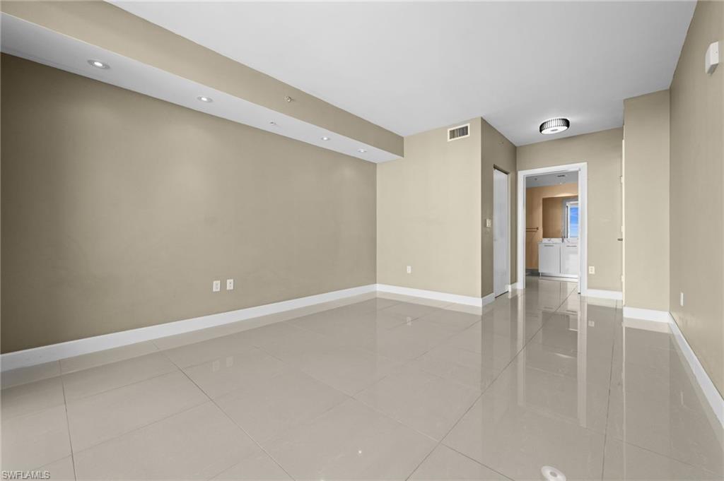 3000 Oasis Grand BLVD 1603 photo 20