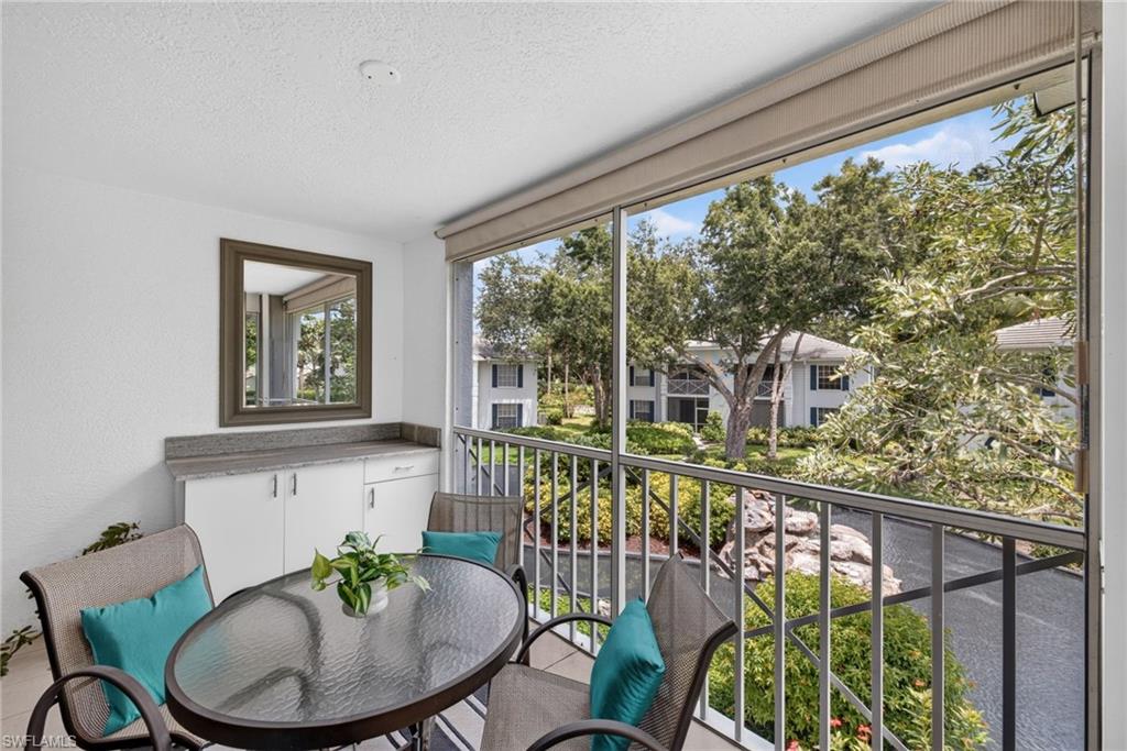 7108 Barrington CIR 202 photo 25