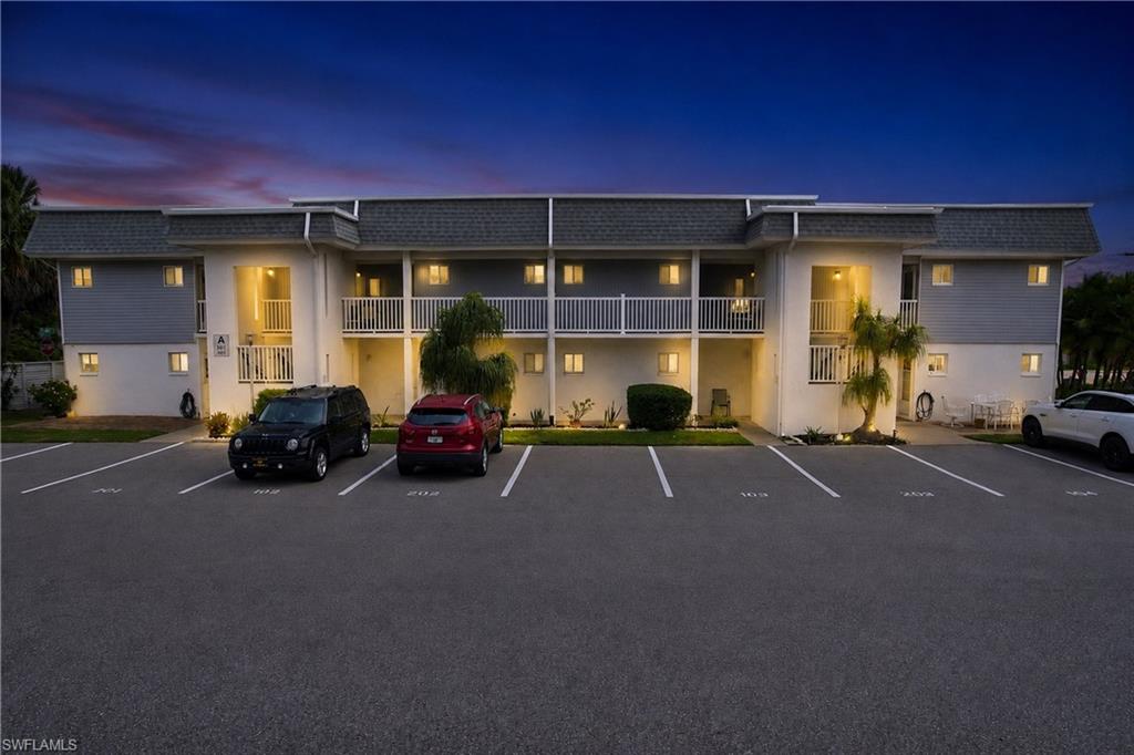 22375 Edgewater DR 204 photo 16