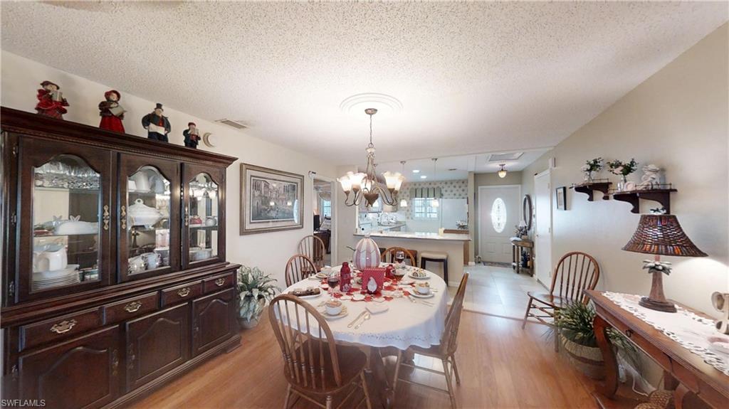 1527 Edgewater CIR photo 27