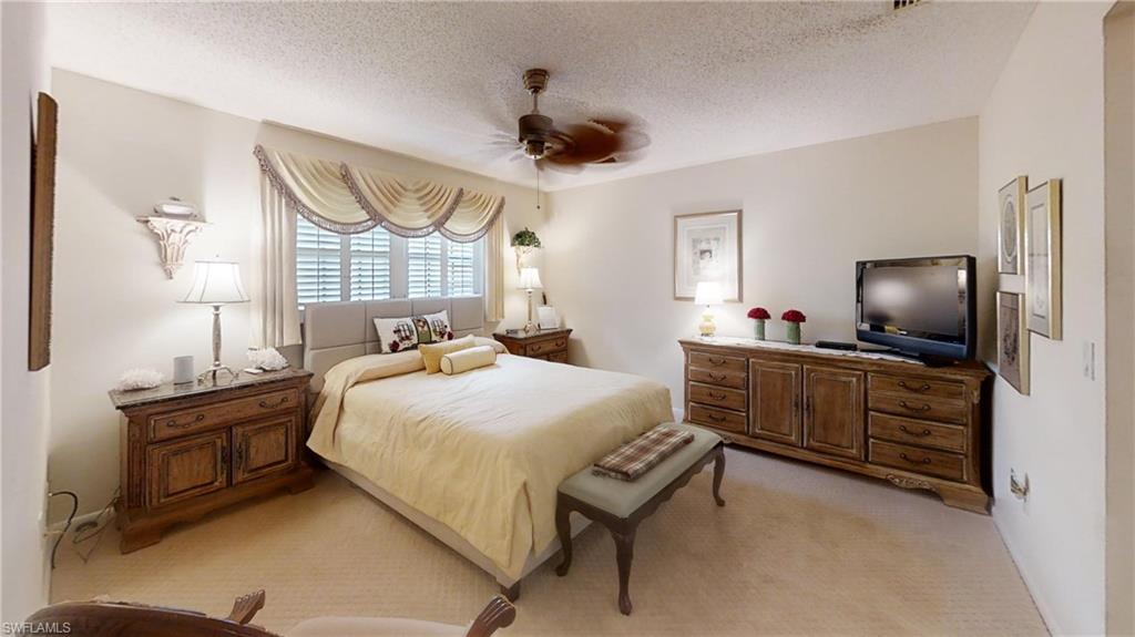 1527 Edgewater CIR photo 46