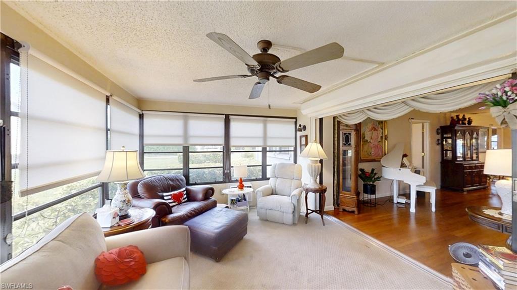 1527 Edgewater CIR photo 32