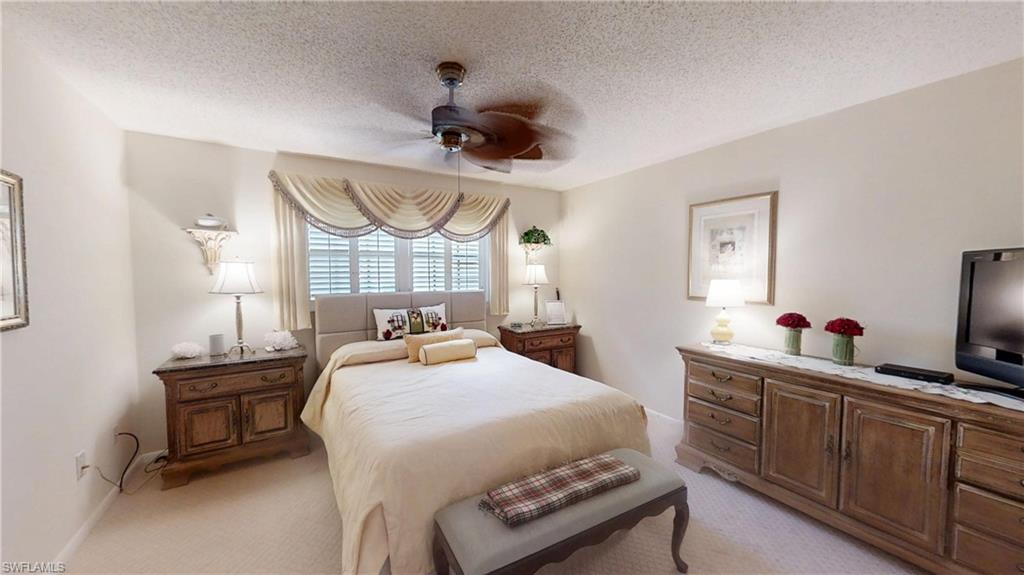 1527 Edgewater CIR photo 33