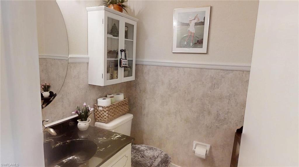 1527 Edgewater CIR photo 37