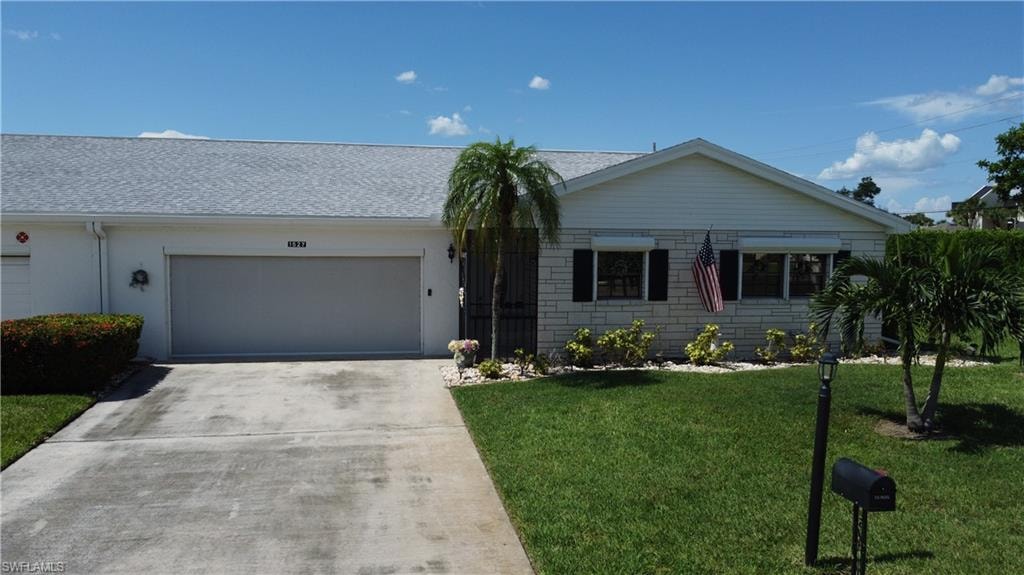 1527 Edgewater CIR photo 15