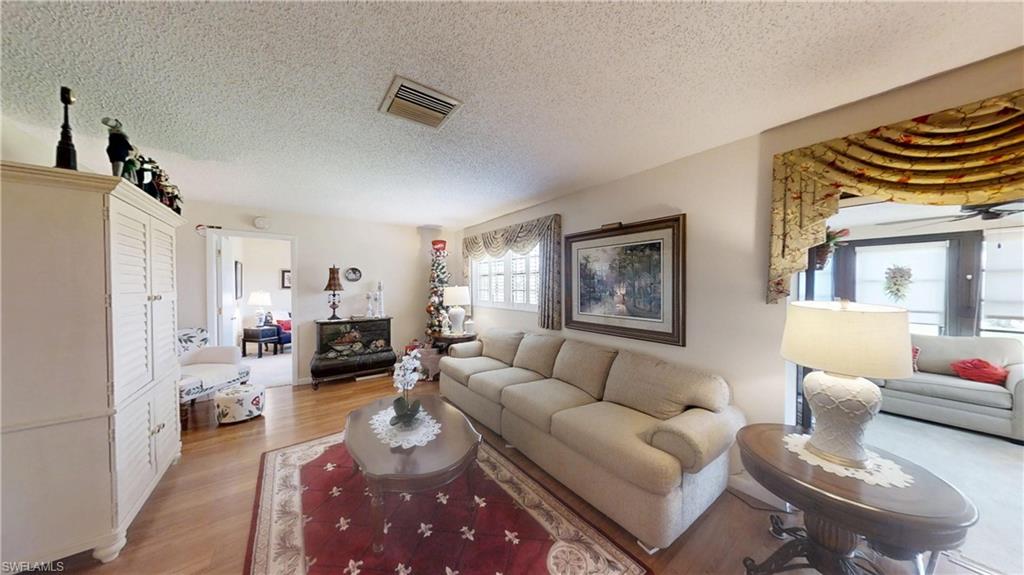 1527 Edgewater CIR photo 29