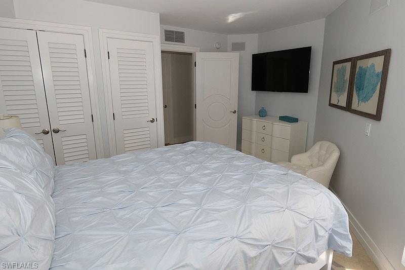 Alternate Guest Bedroom View