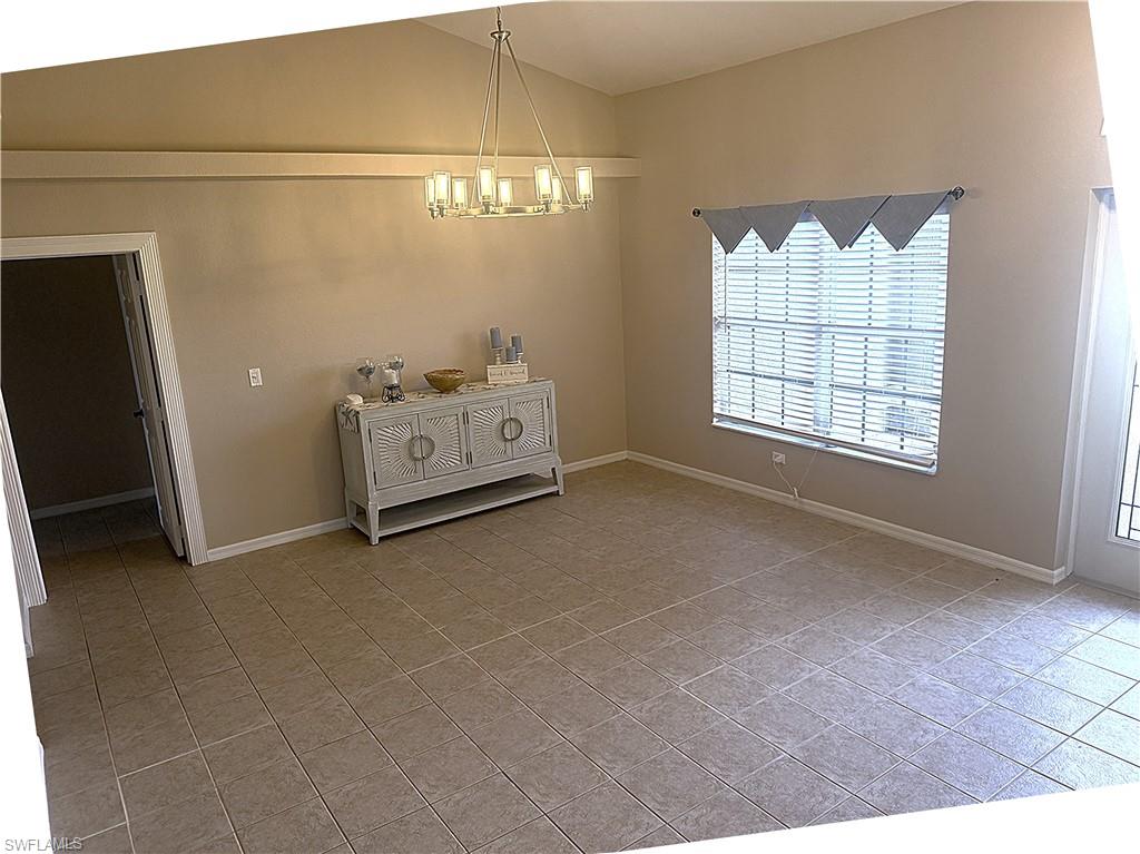527 40th TER photo 6