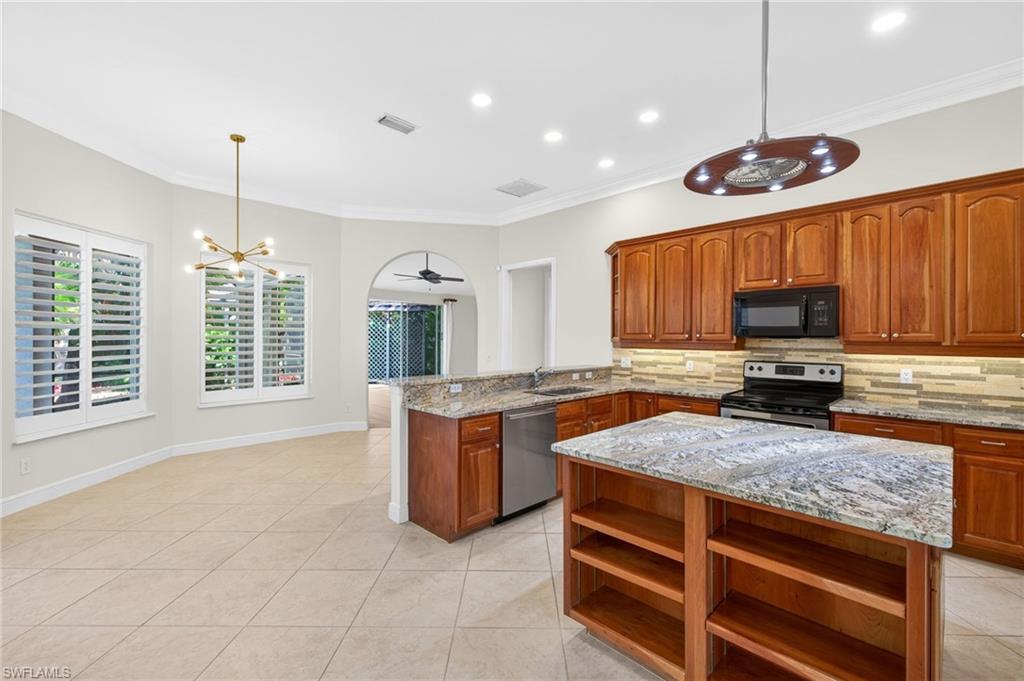 2229 Goshawk CT photo 7