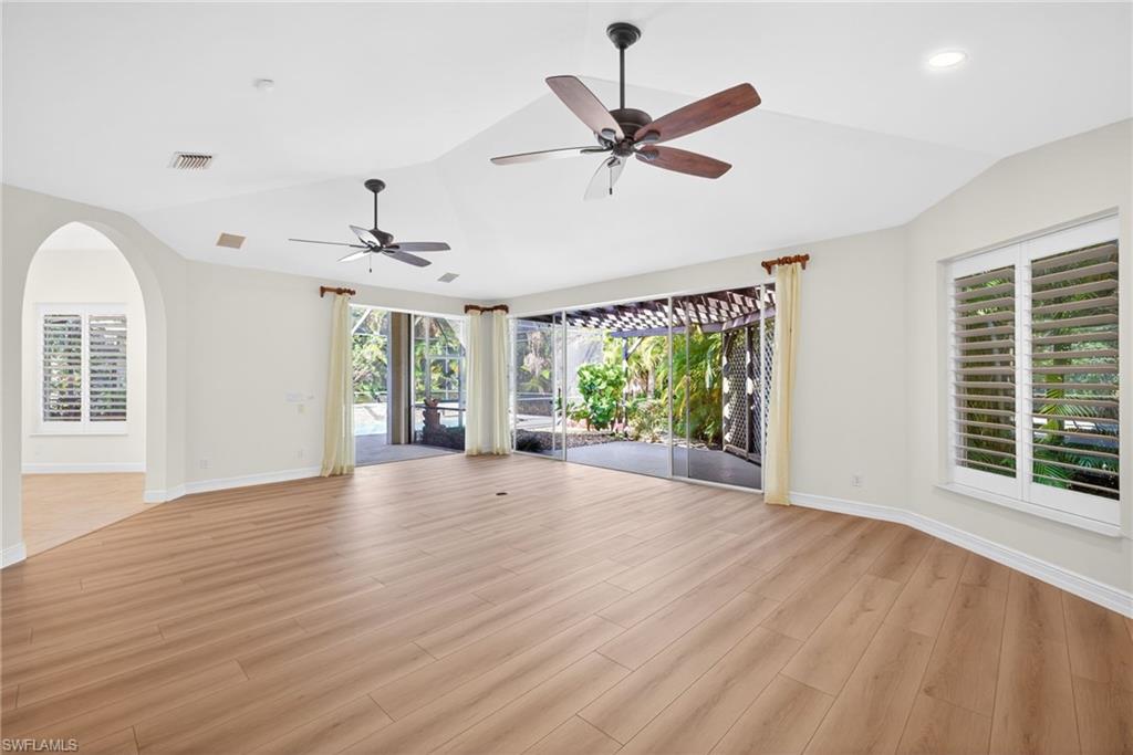 2229 Goshawk CT photo 9