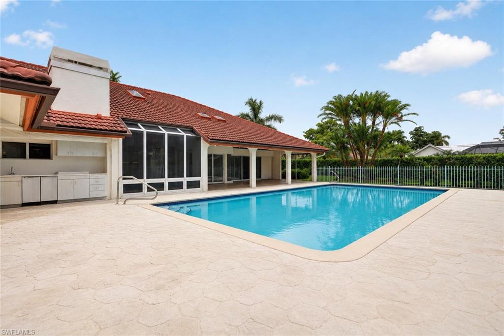 700 HOLLYBRIAR LN photo 12