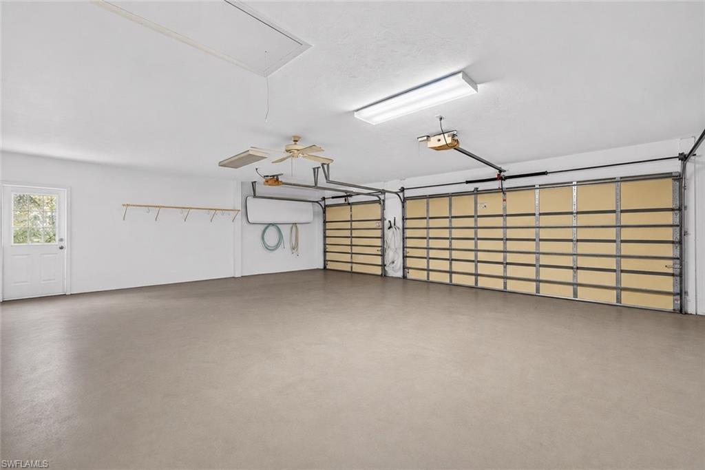 700 HOLLYBRIAR LN photo 28