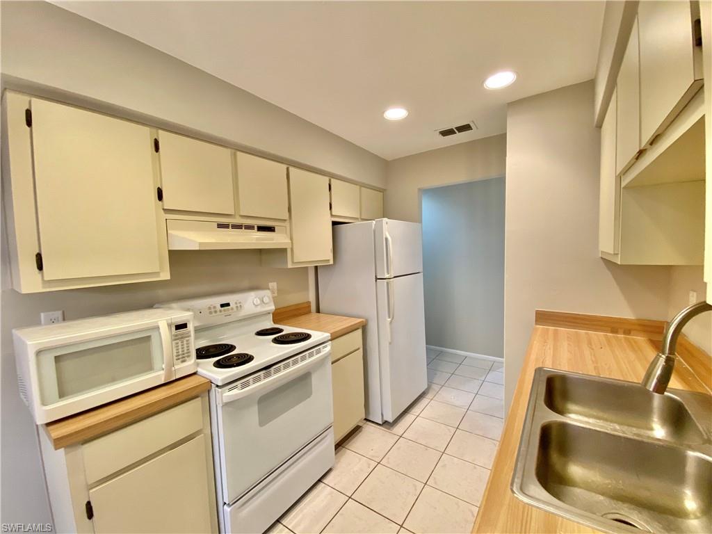 13128 Langton CT photo 9