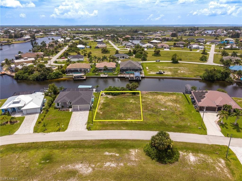 2210 NW 37th PL