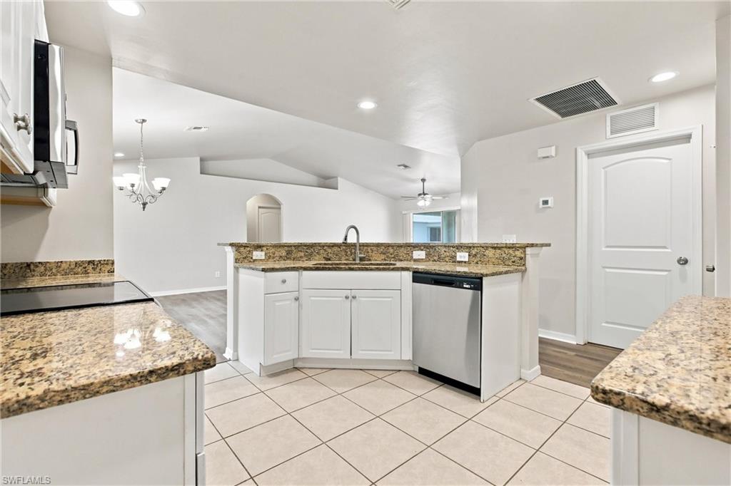 752 Barclay AVE photo 20