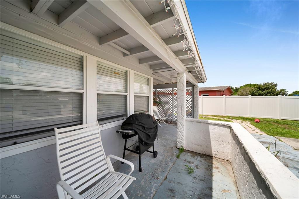 302 E Penn RD