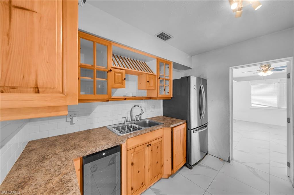 302 E Penn RD photo 17